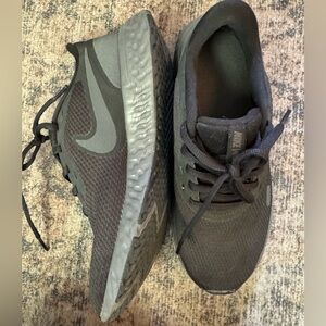 Nike Dark Gray Athletic Shoes